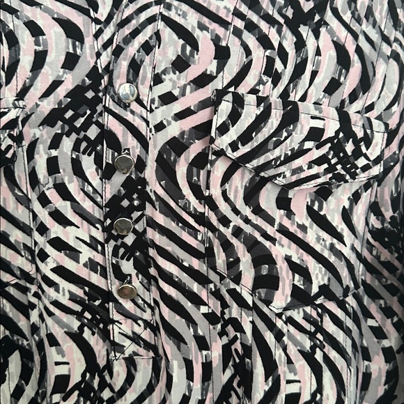 Black Pink Grey 3/4 Sleeve Blouse P2P 25in - Picture 4 of 5